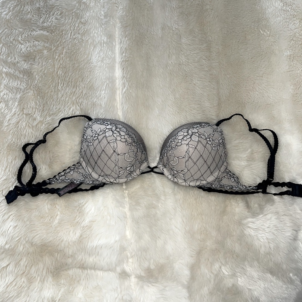 Victoria Secret Bombshell Push Up Bra